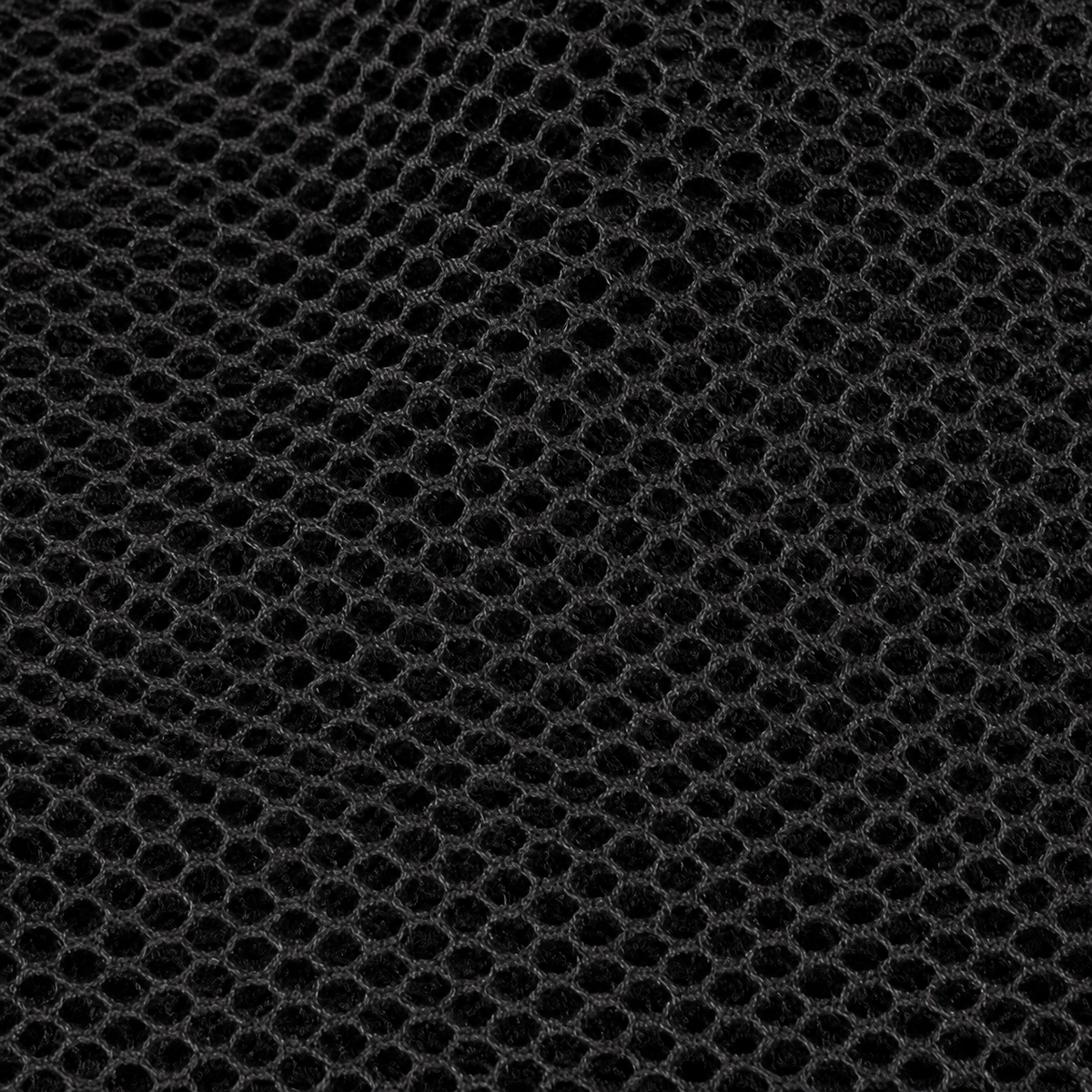 Large-Hole Mesh for Hair Integration